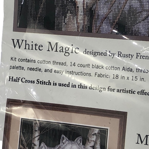 Dimensions WOLF Counted Cross-Stitch Kit White Magic #35035 -Vintage 2000 - Picture 5 of 10